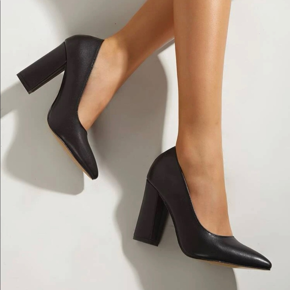 Minimalist Chunky Court Heels